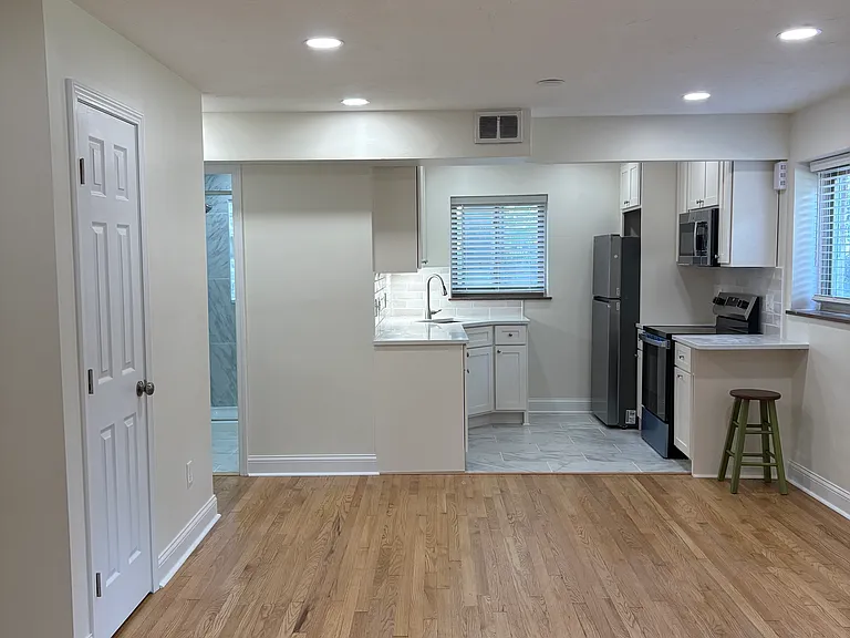 2030 Wooster Rd #1 — Photo 5