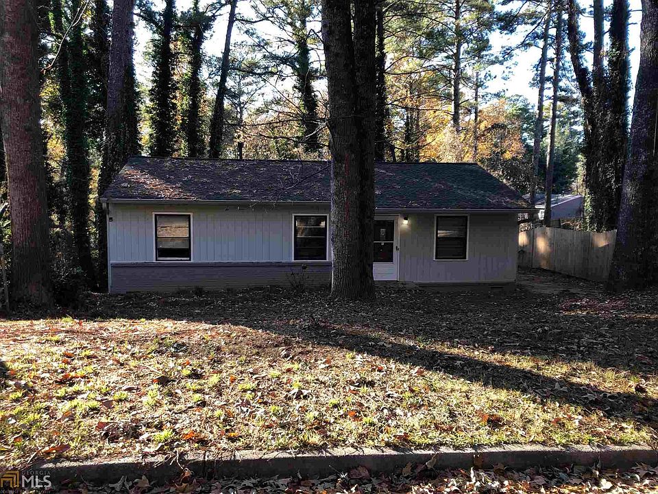 2nd image of 2485 Swallow Cir SE