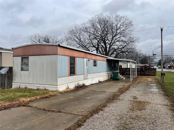 408 S Julia St, Smithton, IL 62285