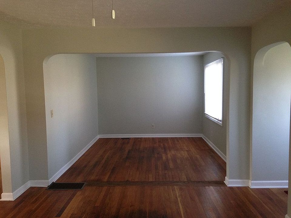 2nd image of 31751 Walker Rd
