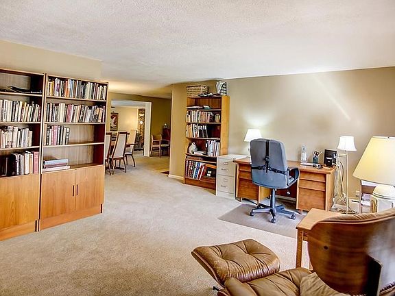 4th image of 5087 Glenmina Dr