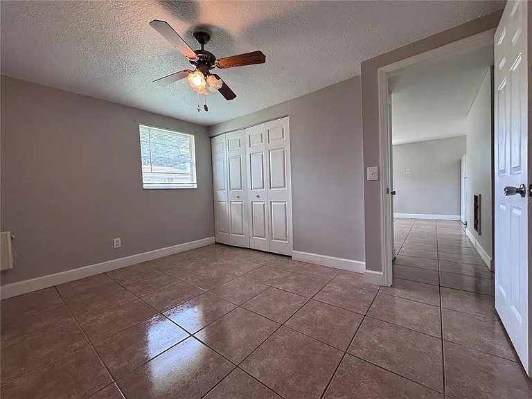 514 Winham St — Photo 10