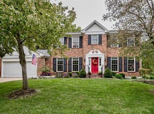 5883 Wellington Farm Dr, Saint Charles, MO 63304