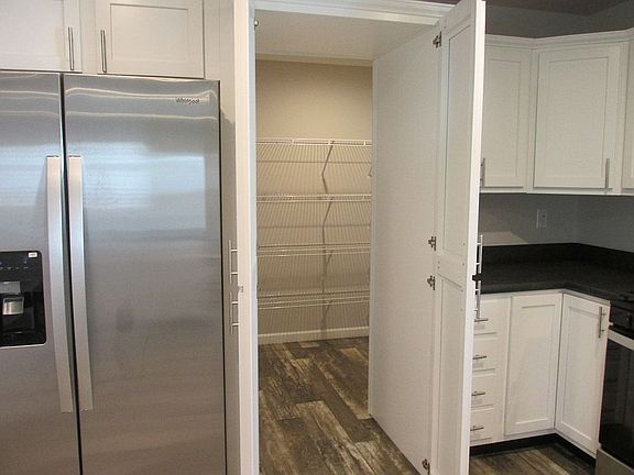 3rd image of 6028 S McKenzie Pl