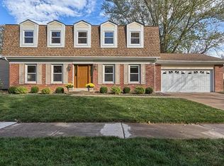 733 Berquist Dr, Ballwin, MO
