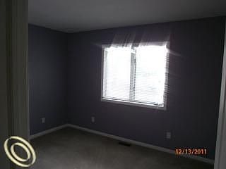 5th image of 9269 Lamont St