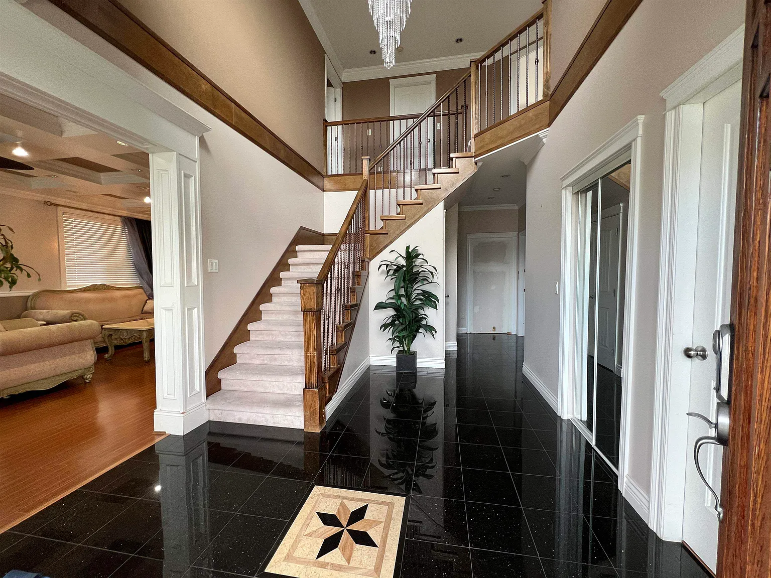 3 bed, 1500 sqft, $3,800 — Photo 2