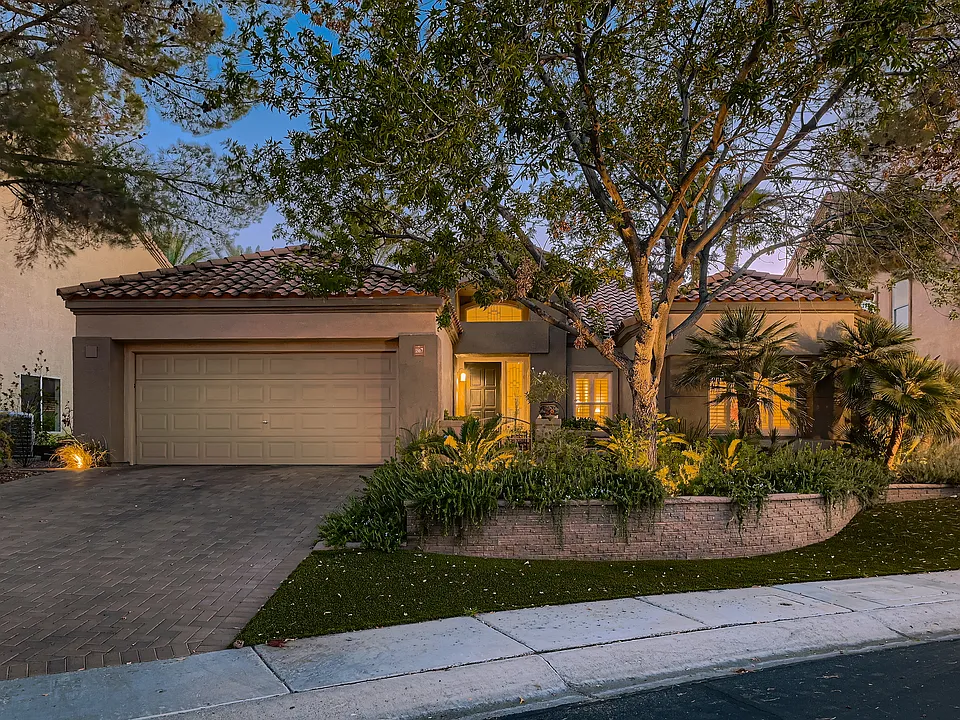 1867 Indian Bend Dr