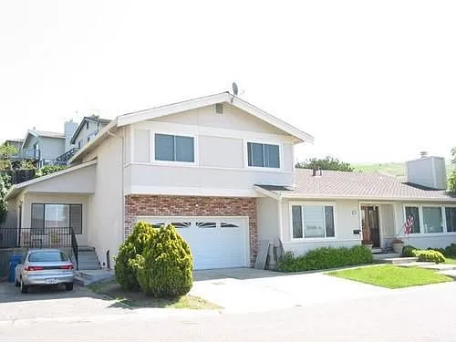532 Appian Way photo 1