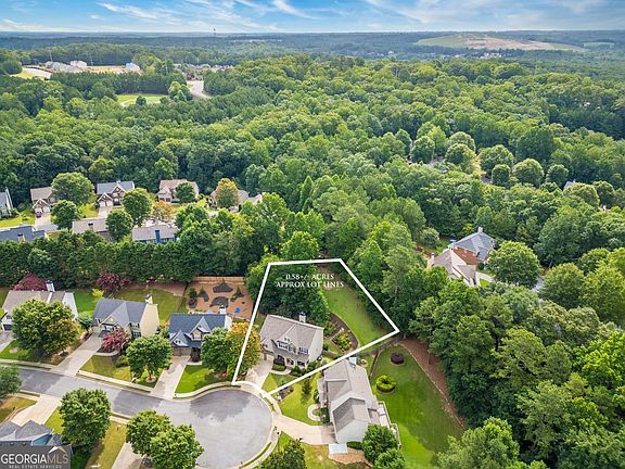 2nd image of 1017 Panoramic Pointe NE
