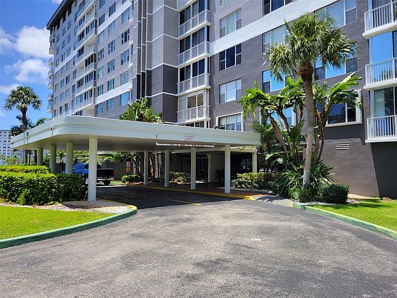 3rd image of 3850 Washington Street #710