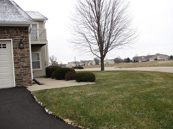 2nd image of 15609 Sierra Ct S