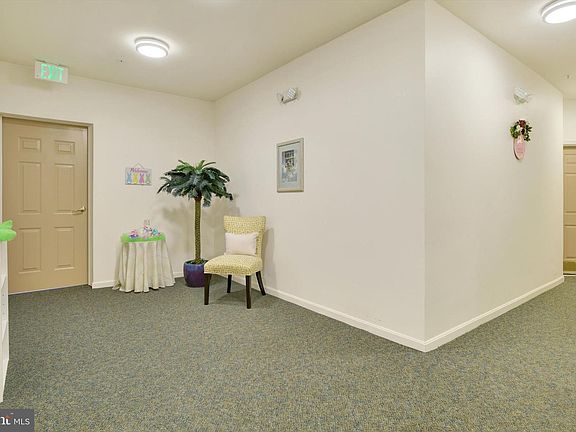 3rd image of 1311 Scottsdale Dr Unit 289