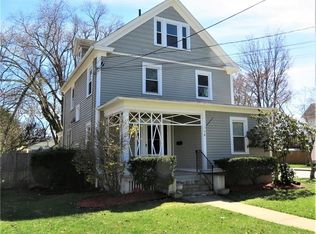 74 Henry St, Manchester, CT 06042