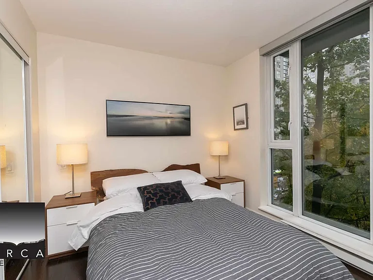 1010 Richard St #403 — Photo 8