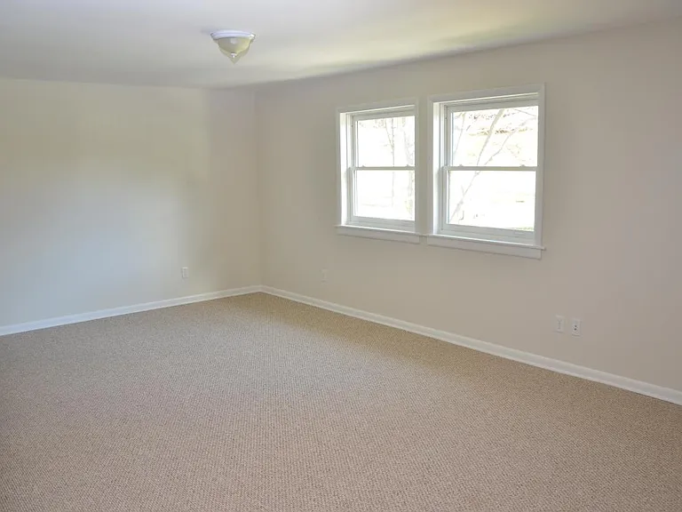 20 Lawrence St #4 — Photo 3