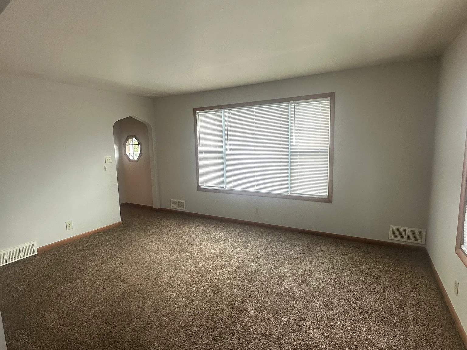 2330 Berdan Ave — Photo 4