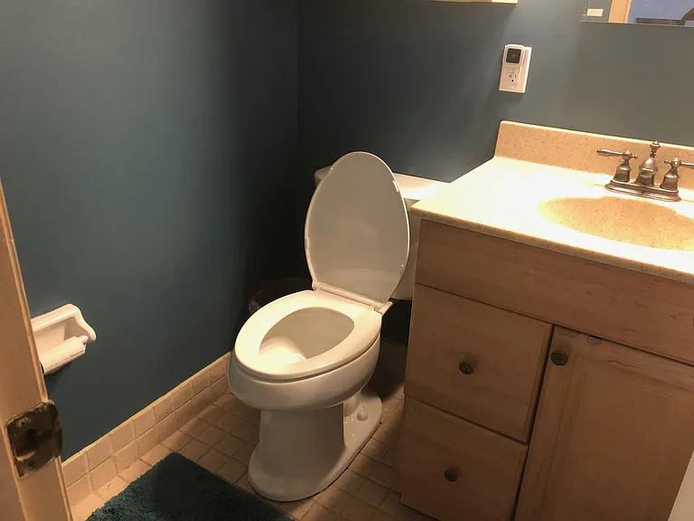 1/2 bath