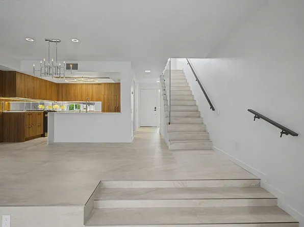 157 Calle Bravo, Palm Springs, CA 92264