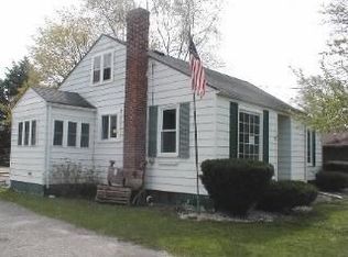 315 S Main St, Crystal, MI 48818