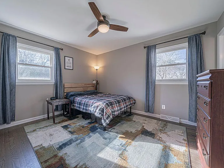 3322 Bell Dr — Photo 22