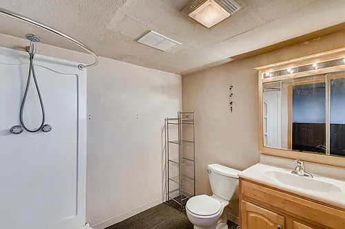7899 Linda Cir #B Photo 1