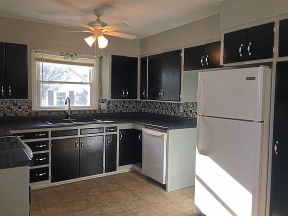 5th image of 214 Knob St