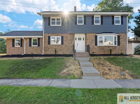 4 Schmitt St, Sayreville, NJ 08872