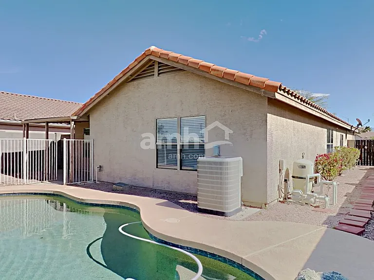 242 S Valle Verde — Photo 15