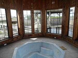 hot tub room