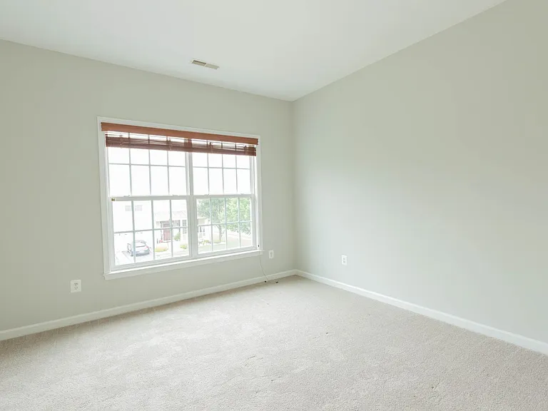 305 Lewisburg Ln — Photo 23
