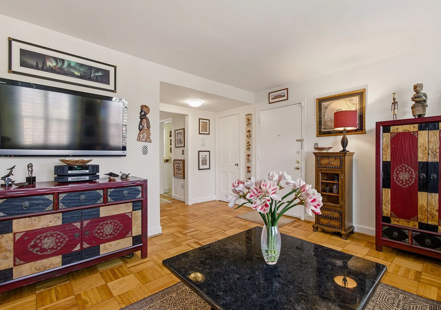 Top Floor Ordway Gardens One Bedroom-Fully Furnished, One Parking Space, & More! — Photo 4