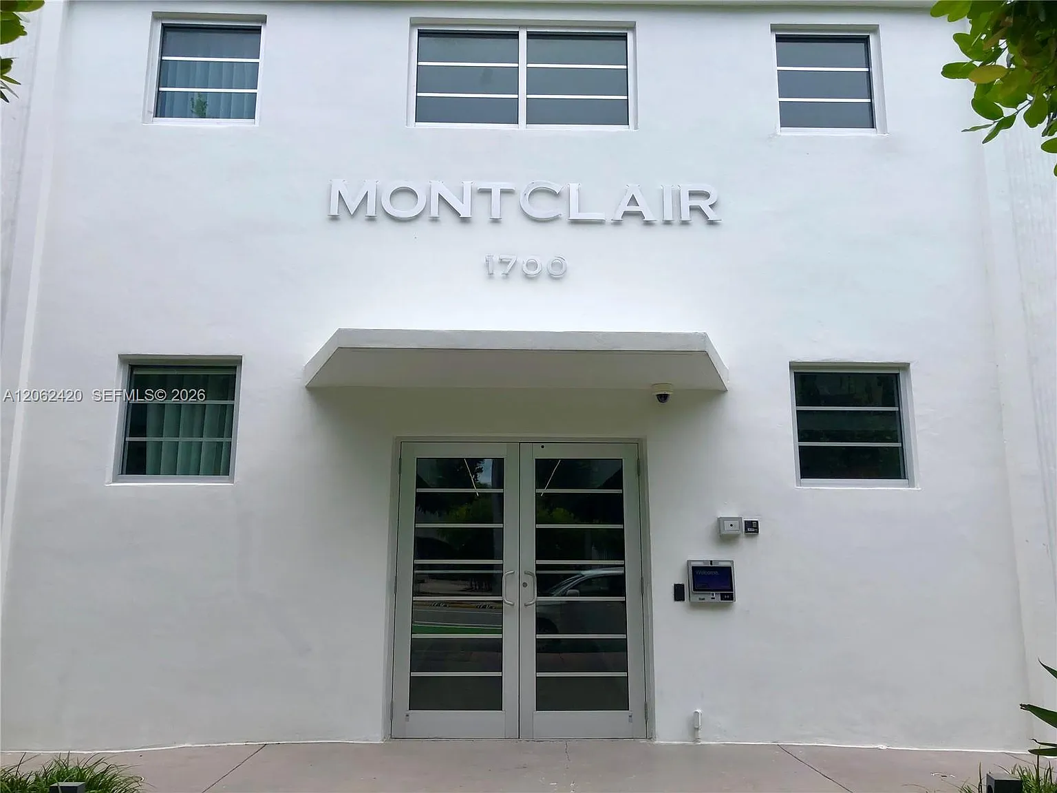 The Montclair Condo — Photo 3
