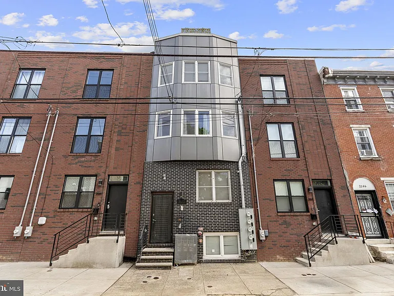 2142 W Master St #B — Photo 1