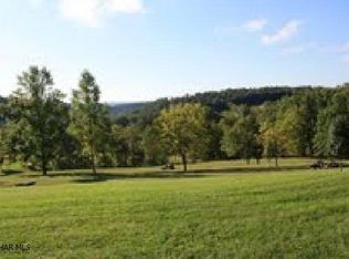 420 Brad Tree Ln, Hollidaysburg, PA 16648