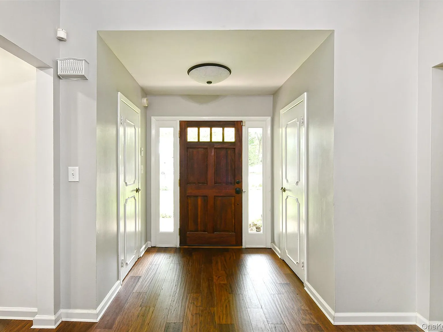 4 bed, 1.5 bath, 2100 sqft, $4,800 — Photo 3
