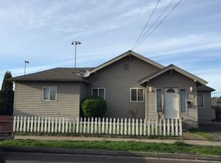 120 E Jersey St, Gladstone, OR