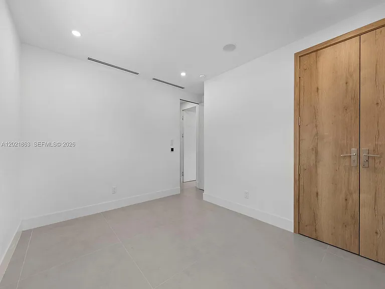 2537 NW 116th Ter — Photo 17