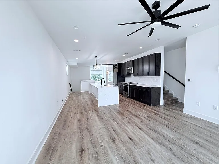 1417 Kramer Ln #22 — Photo 20