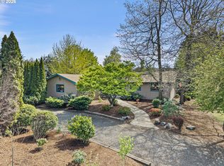 84 Green Ln, Eugene, OR