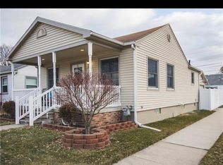 12797 Castle St, Southgate, MI 48195