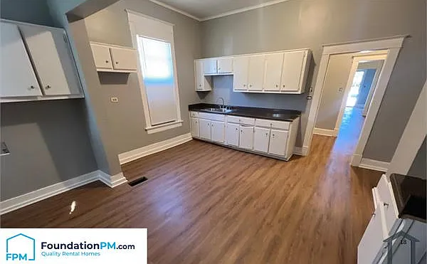 1229 Neptune St — Photo 3