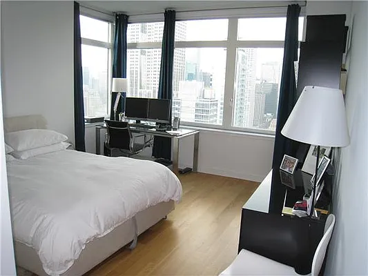 Rented by Platinvm Property Group New York | media 4