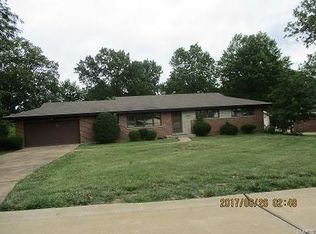 9956 Crestwick Dr, Saint Louis, MO 63128