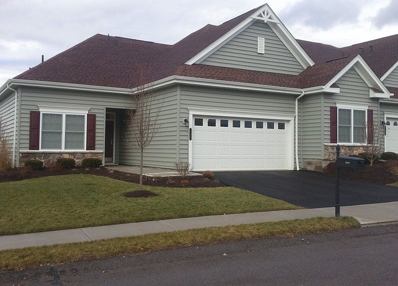 1st image of 330 Patriot Ln