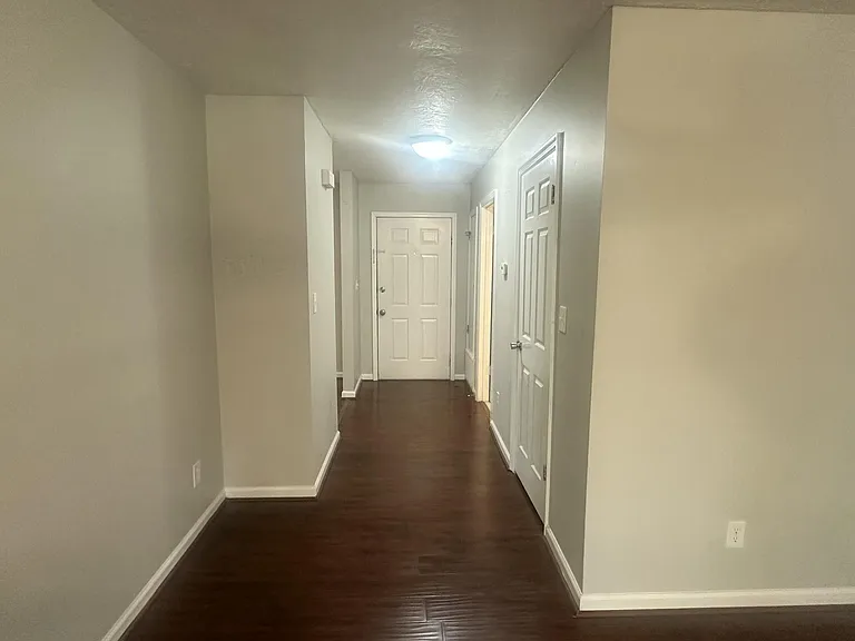 1112 Colony Place Dr — Photo 3