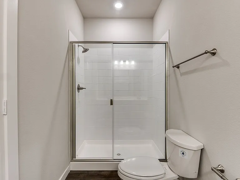 653 Blackland Dr — Photo 15
