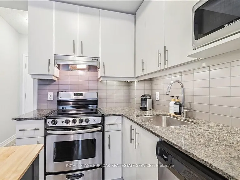 10 Esplanade Ln #215 — Photo 12