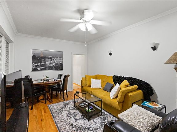 2nd image of 448 W Arlington Pl #1