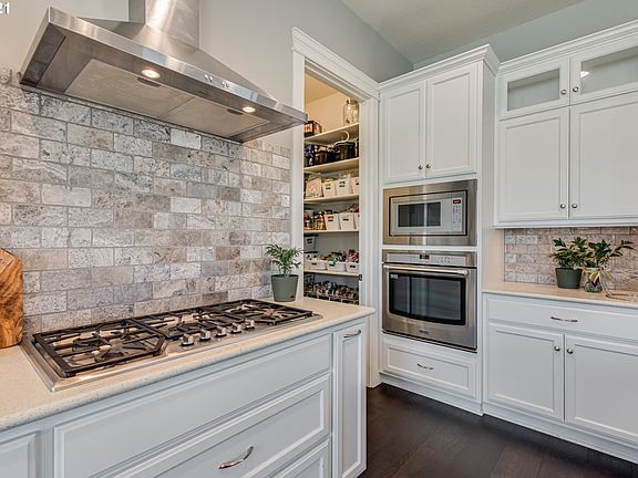 2nd image of 10506 NW 35th Ct